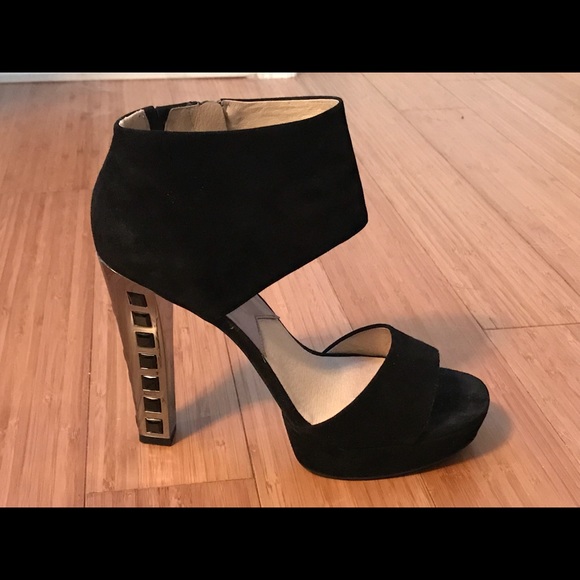MICHAEL KORS Blk-Gem-Silver-Heel Velvet Ankle Cuff - Picture 4 of 11